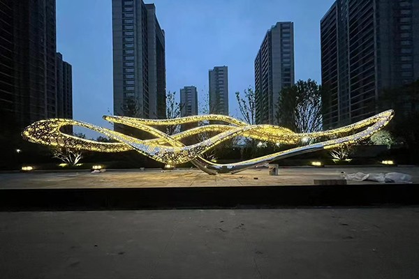 Custom Stainless Steel Wave Sculpture with LED Lights – Illuminated Public Art for Outdoor Spaces
